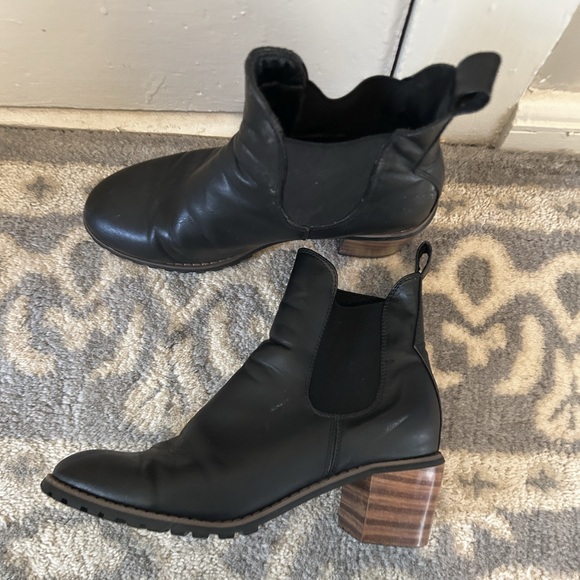 Booties - Picture 6 of 9